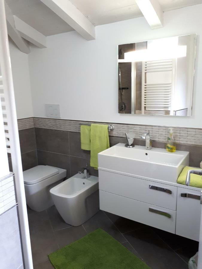 Appartement Residenza Borgo Antico à Monte Isola Extérieur photo